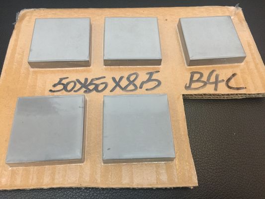 بلاطة بورون كاربايد R400 مقاومة للرصاص، مُصنعة بتقنية التلبيد بدون ضغط، مقاس 50x50x9 مم، مستوى NIJ IV، درع مستقل