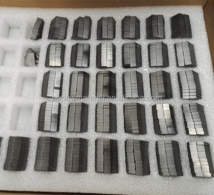 لوح كربيد السيليكون للاستخدام الصناعي بكثافة 3.15 جم/سم3 بأحجام 50x50 و 100x100