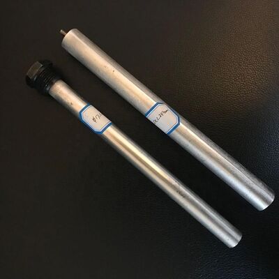 قابلية تصنيع جيدة أجزاء سخان المياه استبدال المنودات المغنيسيوم مع سطح ناعم الانتهاء حلول وقائية لحماية التآكل