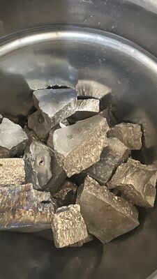 إضافة سبيكة رئيسية لصهر المغنيسيوم في صهر سبائك المغنيسيوم بنسبة 5 إلى 30 بالمائة أو مخصصة ومناسبة لعمليات تعدين مختلفة