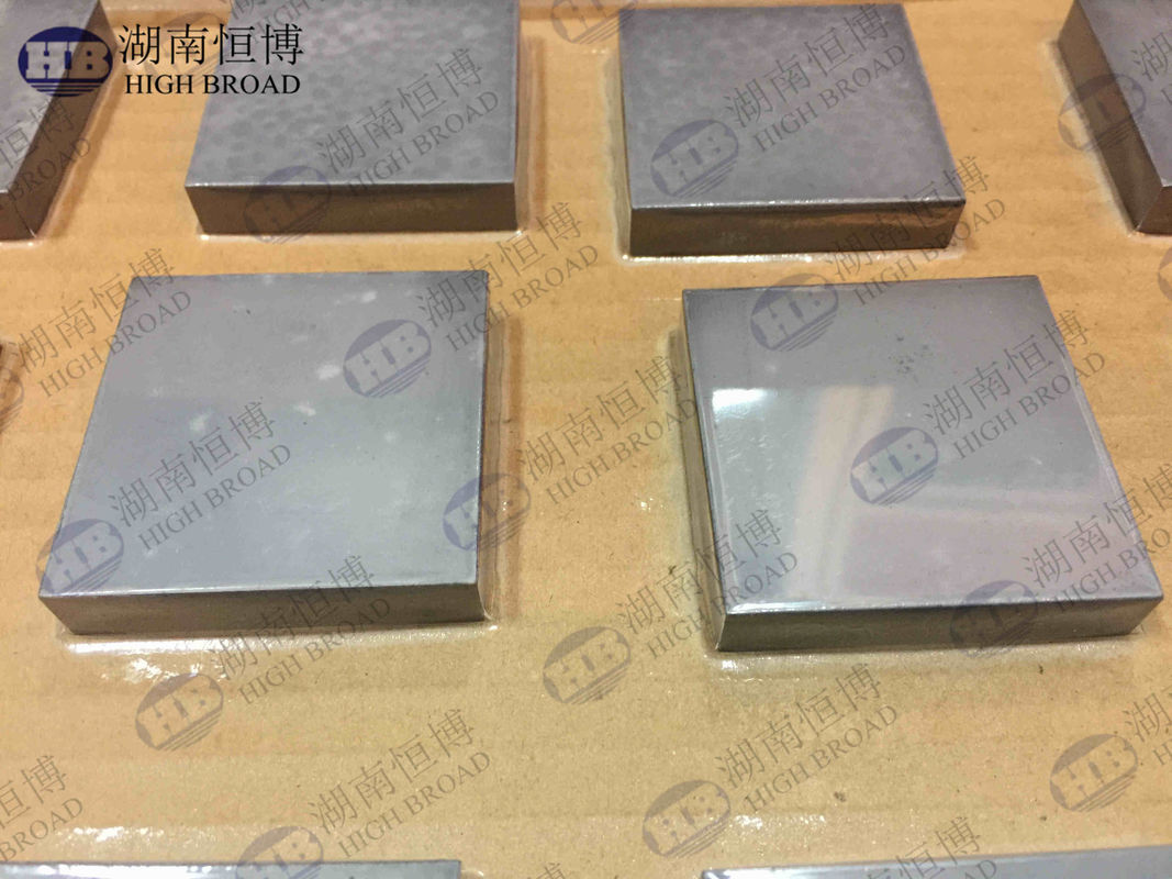 البلاط الباليستي للكربيد السيليكوني غير المضغوط 50x50x8mm NIJ المستوى الثالث الدعاية السيراميكية المستقلة